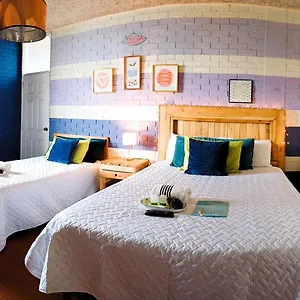 De Lucca Homestay